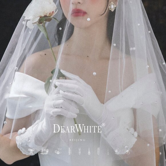 Bridal gloves - Picture 1 of 8